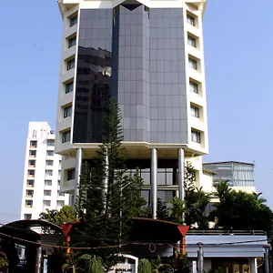 Gokulam Park & Convention Centre Hotel