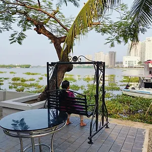Guest house Marina Lounge, Kochi