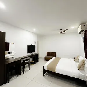 White House Hotel
